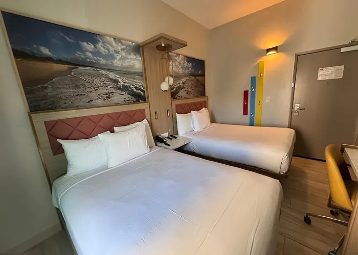 The Vibes Hotel, Trademark Collection By Wyndham