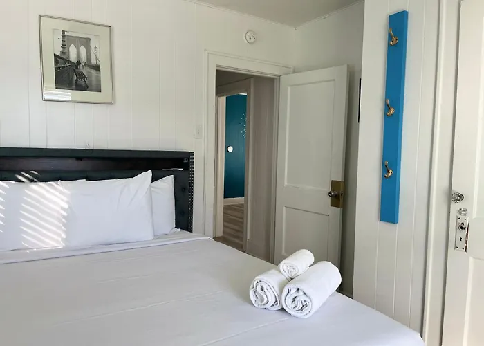 The Vibes Hotel, Trademark Collection By Wyndham